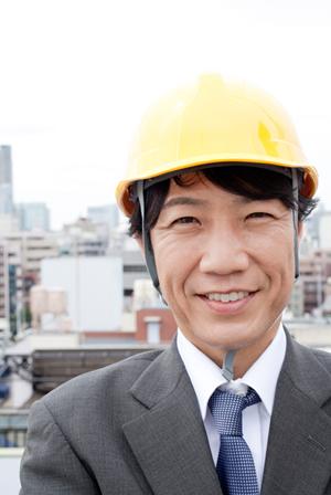ドローンの知識を学ぶドローンスクール